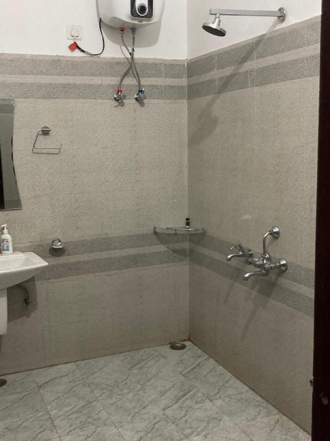 Jp International Naimisharanya Hotel ภายนอก รูปภาพ